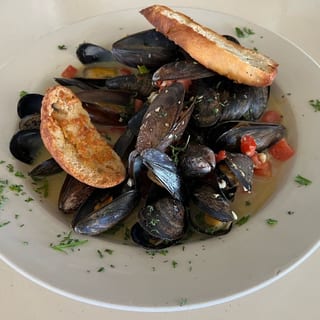 MUSSELS JOSEPHINA